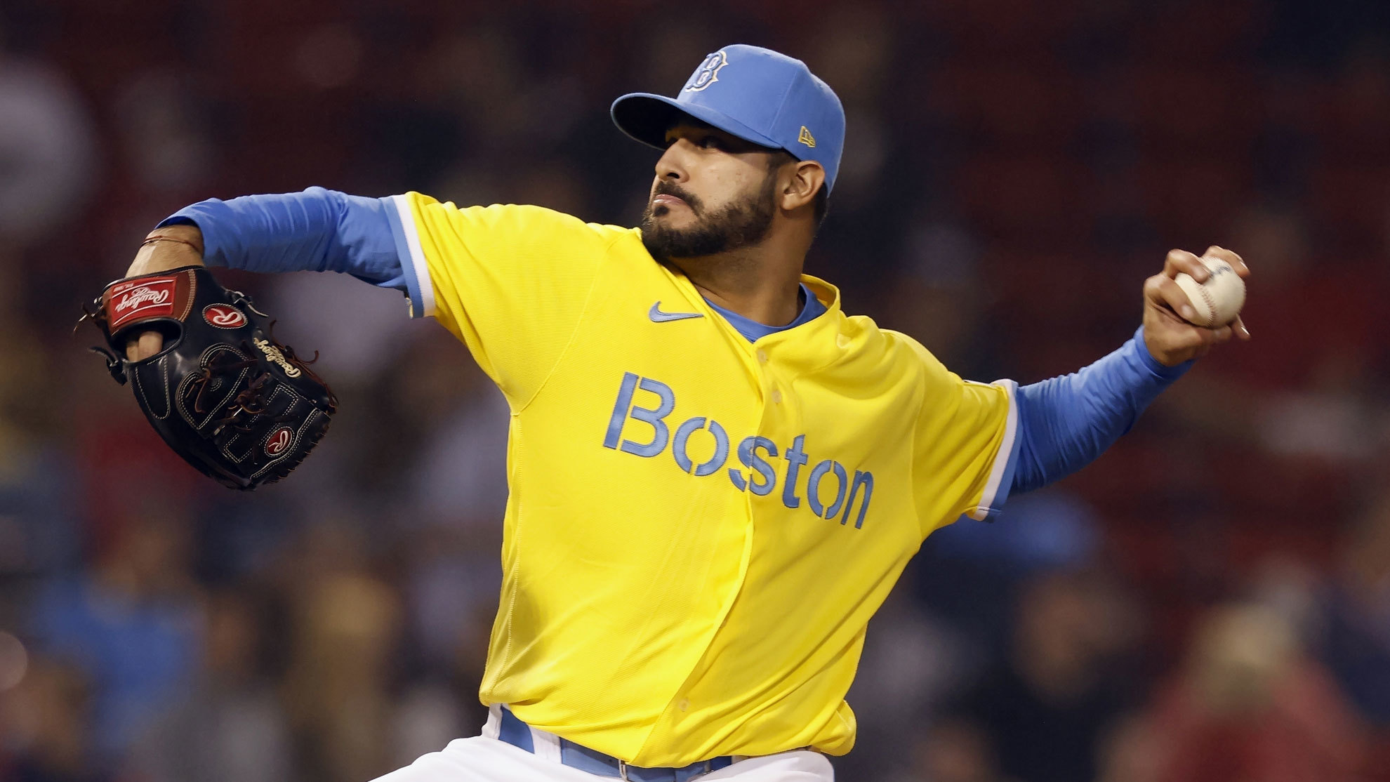 Martín Pérez returns to his first team in the MLB.