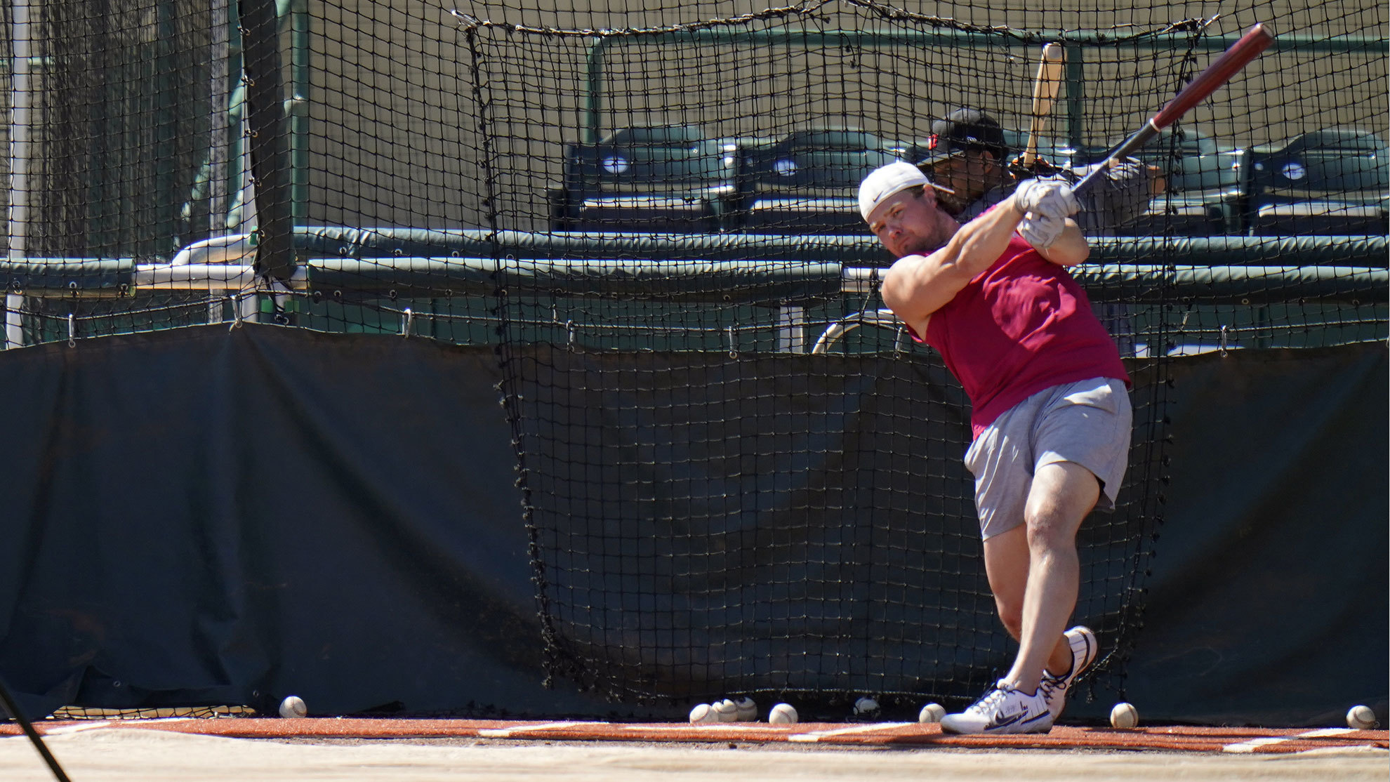 Luke Voit joins the San Diego Padres.