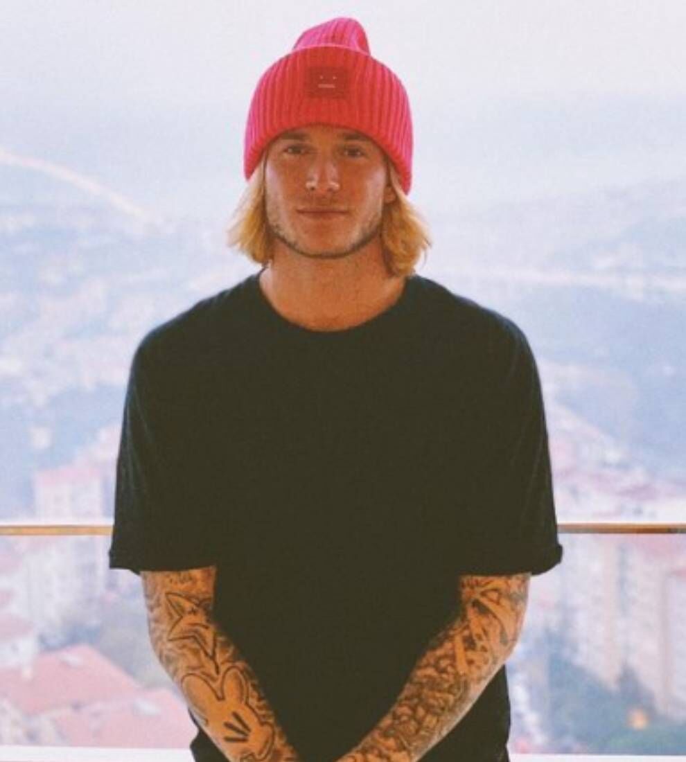 Karius posa en un viaje a Nueva York antes de su brutal...