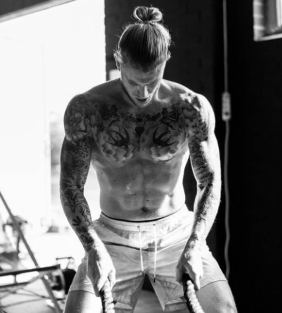 Loris Karius se machaca en el gimnasio para transformar su cuerpo