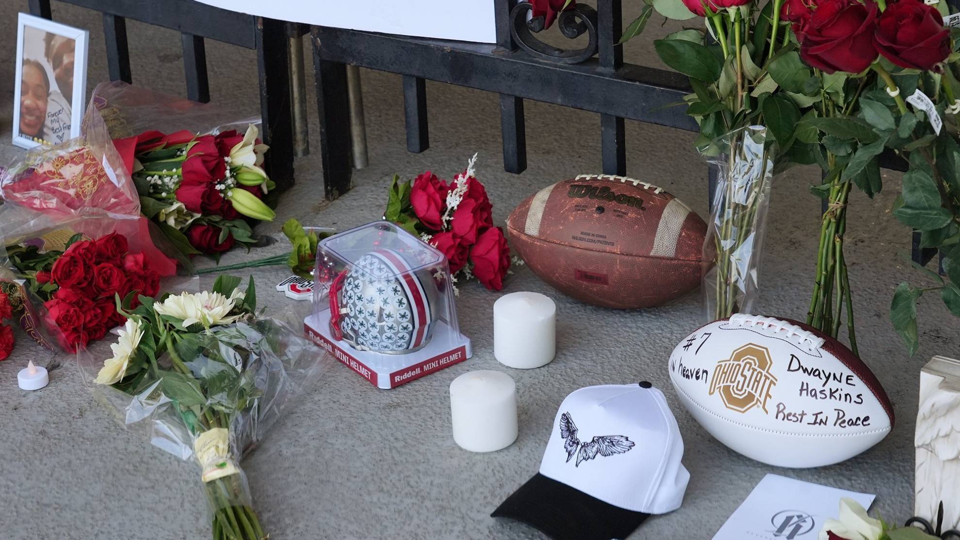 Homenaje a Dwayne Haskins en Ohio State University.