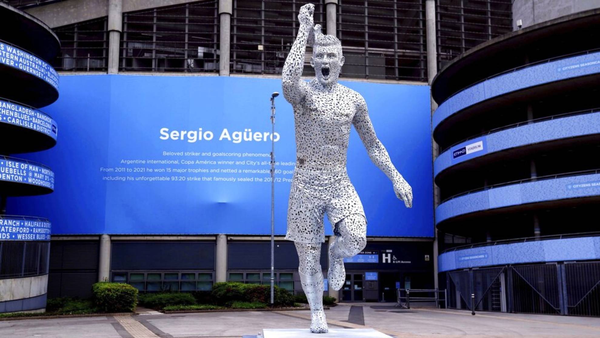 Estatua Sergio Agüero