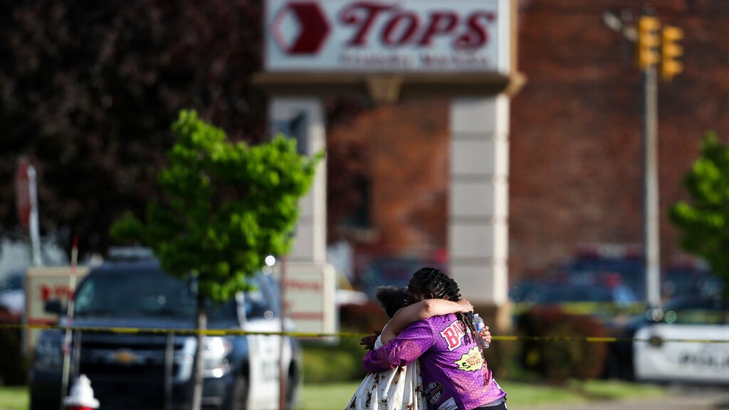 Al menos 10 muertos dejó un tiroteo en un supermercado de Buffalo