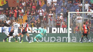 El gol de Musa Barrow que condenó al Genoa a la Serie B en Italia.