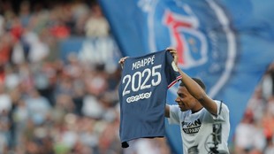 Kylian Mbappé anunció este sábado su renovación con el PSG hasta...