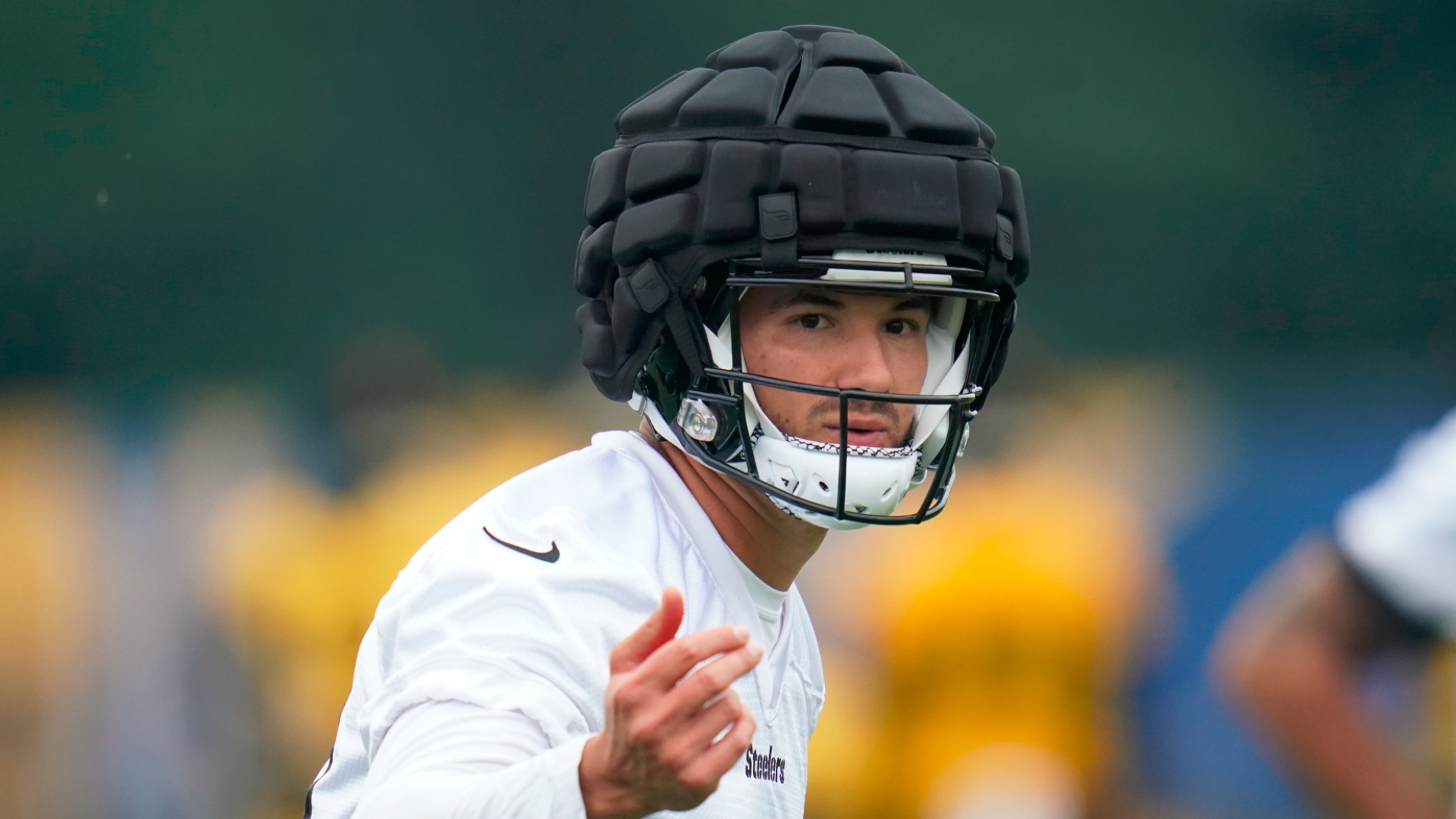 Steelers es de los primeros equipos en usar estos cascos