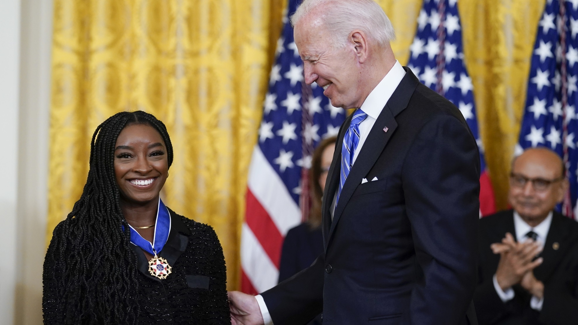 Simone Biles Joe Biden Medalla Presidencial Libertad Medal Freedom