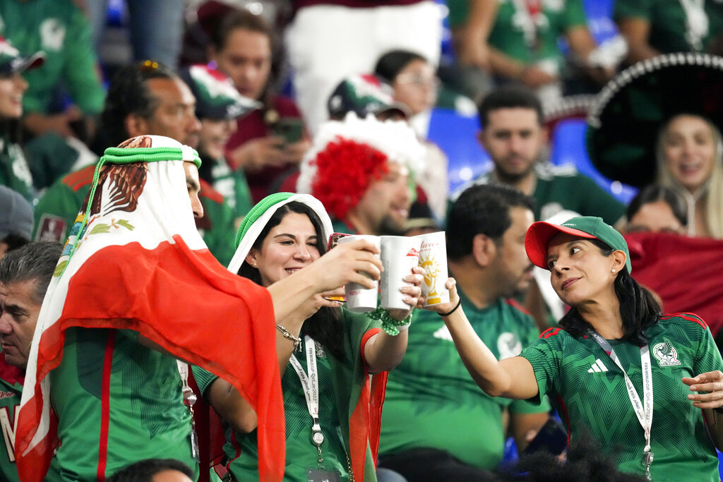 El Cielito Lindo y Polonia va a probar el chile nacional, parte de...