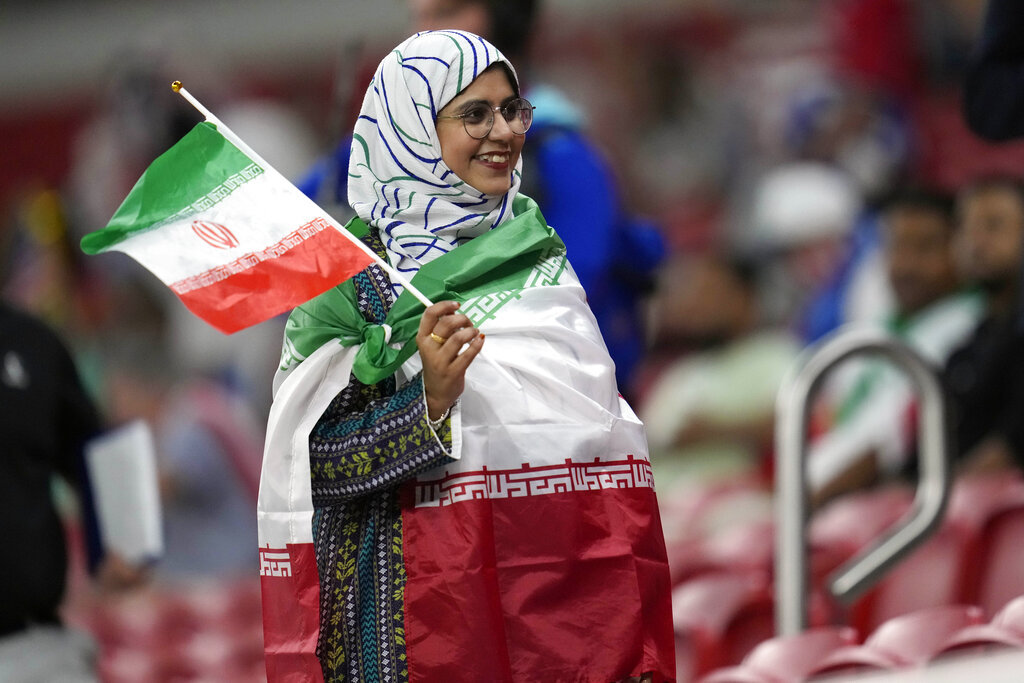 El ambiente en el Estadio Al Thumama en la victoria de USMNT sobre...