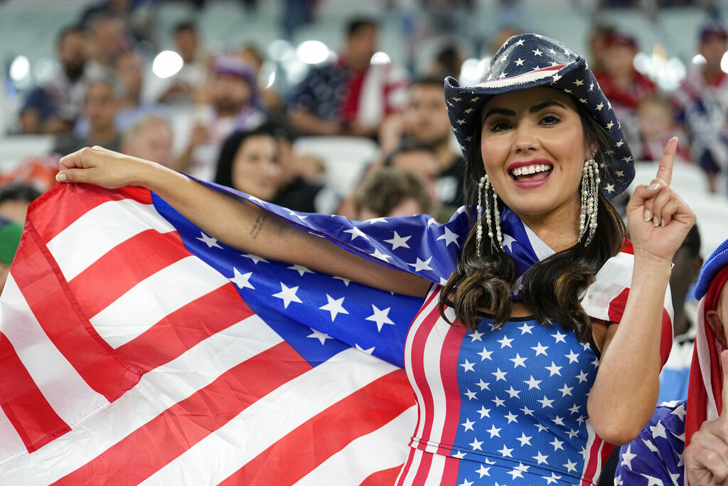 El ambiente en el Estadio Al Thumama en la victoria de USMNT sobre...