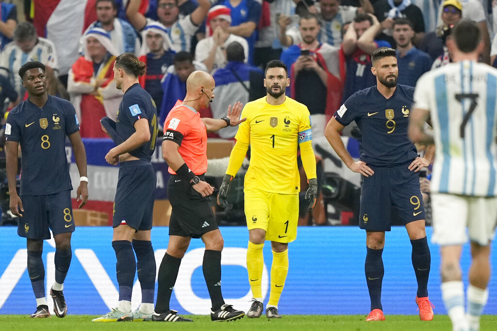 Las mejores imgenes del duelo Argentina y Francia, que tuvo dos...