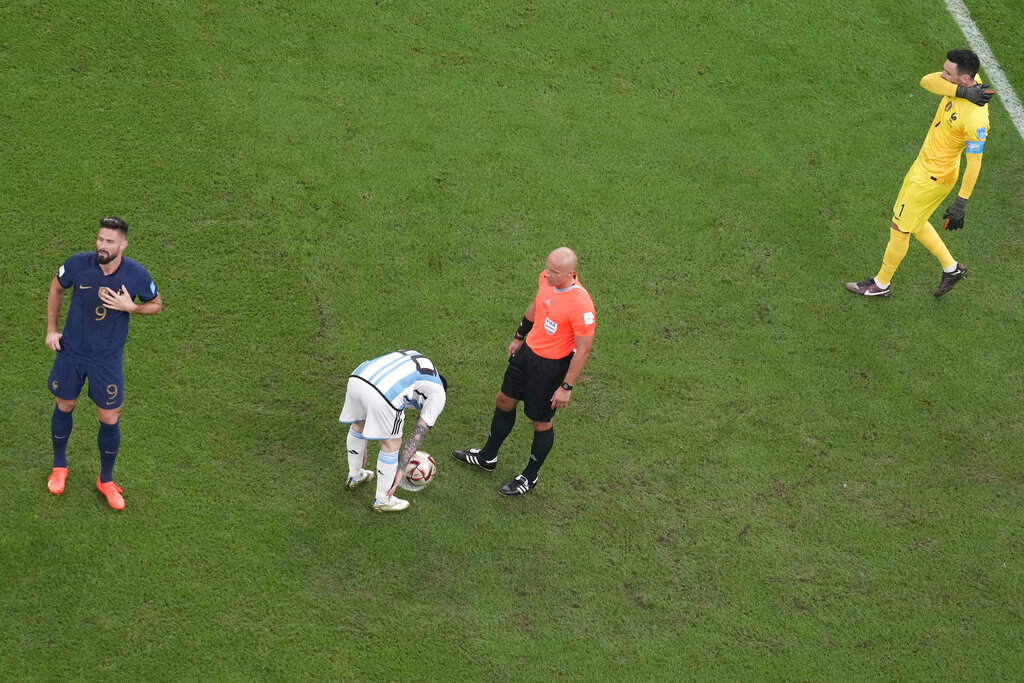 Las mejores imgenes del duelo Argentina y Francia, que tuvo dos...