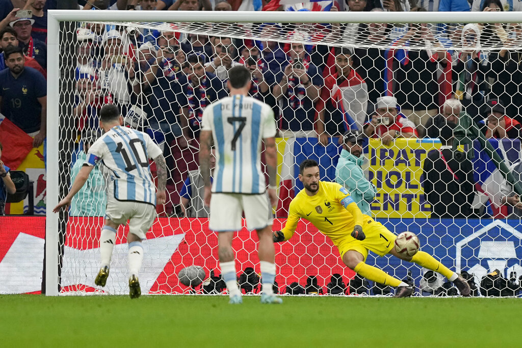 Las mejores imgenes del duelo Argentina y Francia, que tuvo dos...