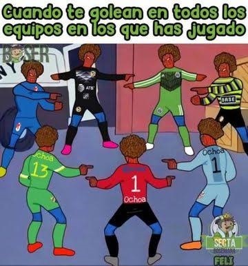 Guillermo Ochoa recibi por primera vez ocho anotaciones y los memes...