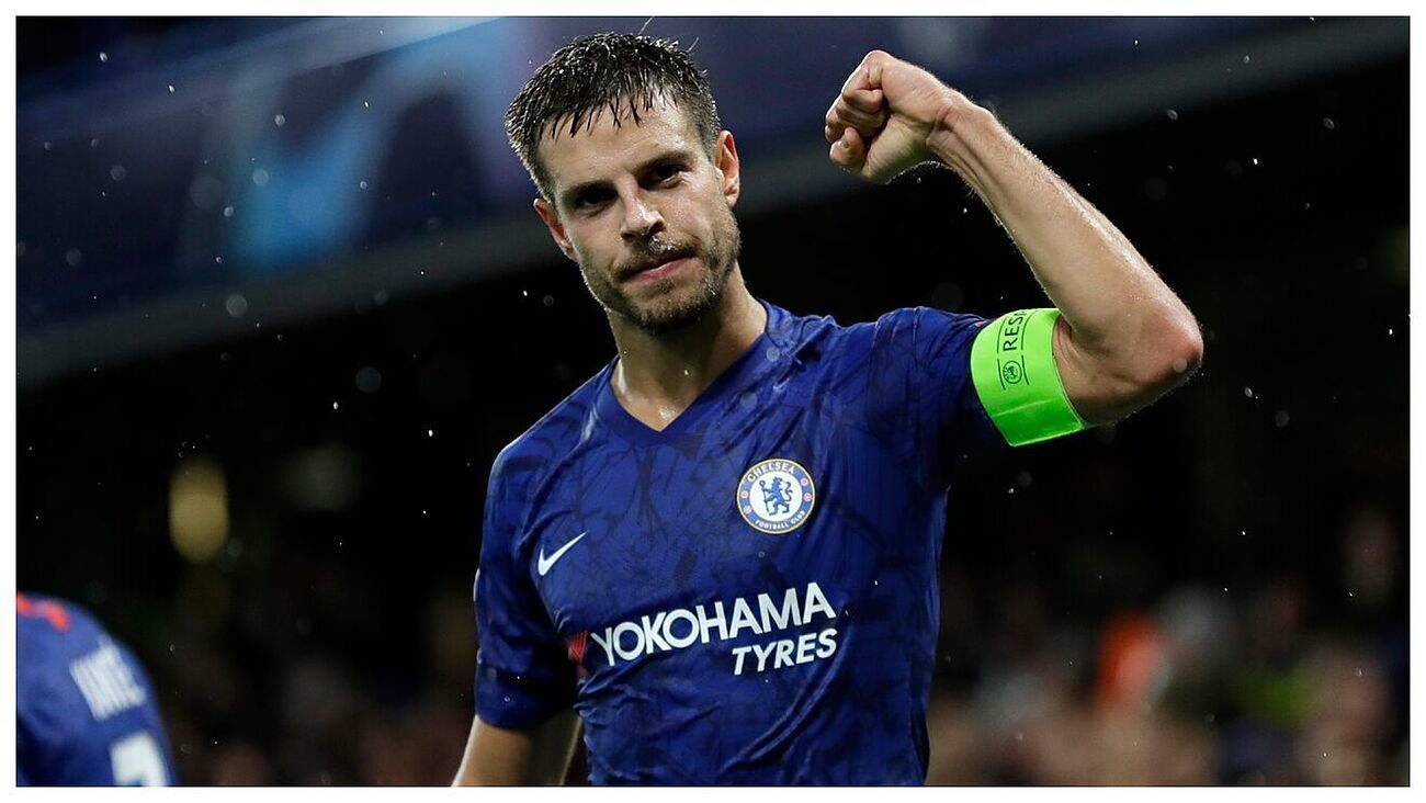 30. Azpilicueta (Chelsea): 9,360,000