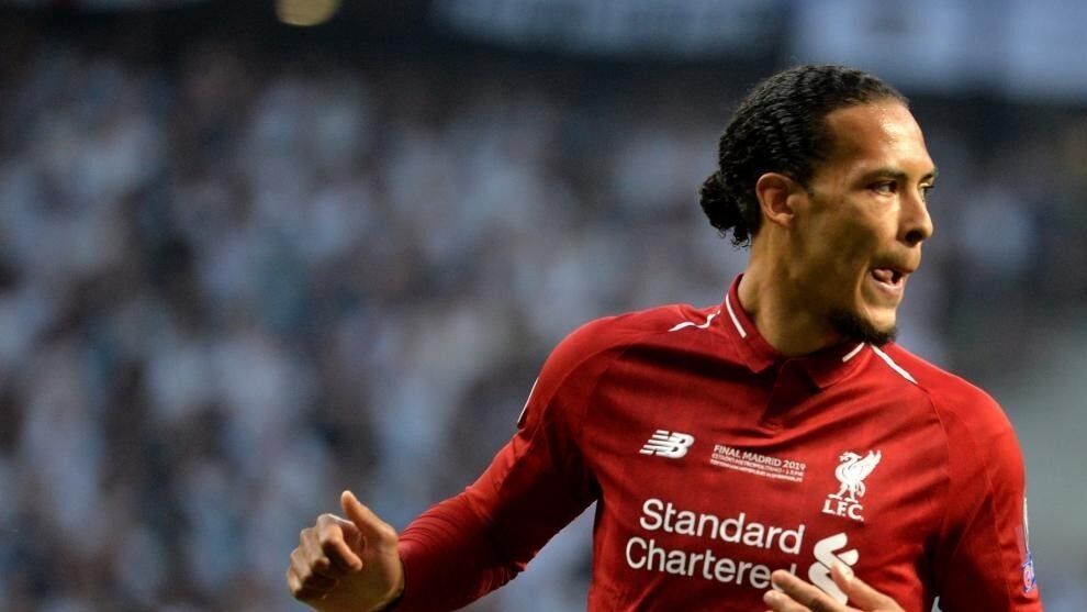 19. Van Dijk (Liverpool): 11,440,000