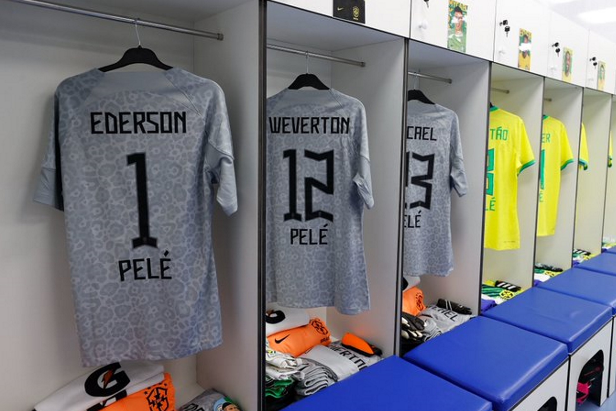 Pelé Brasil selección homenaje camisetas Marruecos soccer