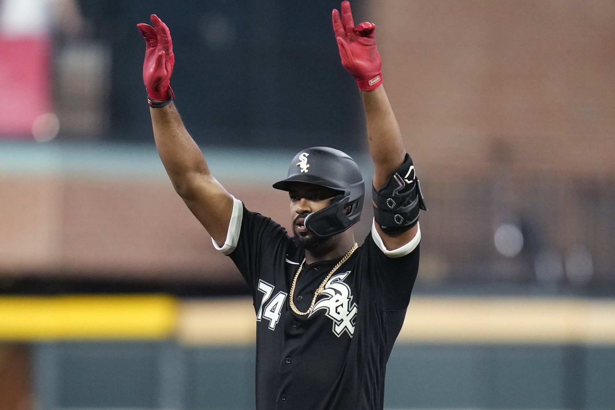 Los Houston Astros reciben sus espectaculares anillos de campeón