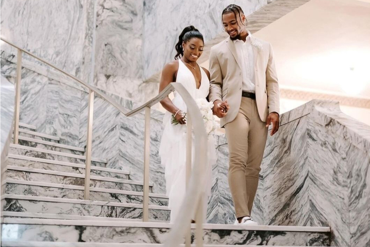 Simone Biles y Jonathan Owens el da de su boda.