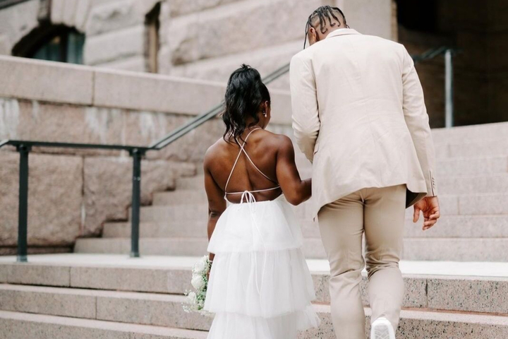 Simone Biles y Jonathan Owens el da de su boda.