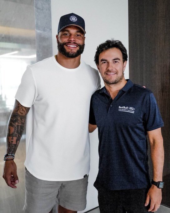 Checo tambin pudo conocer y conversar con el quarterback, Dak...