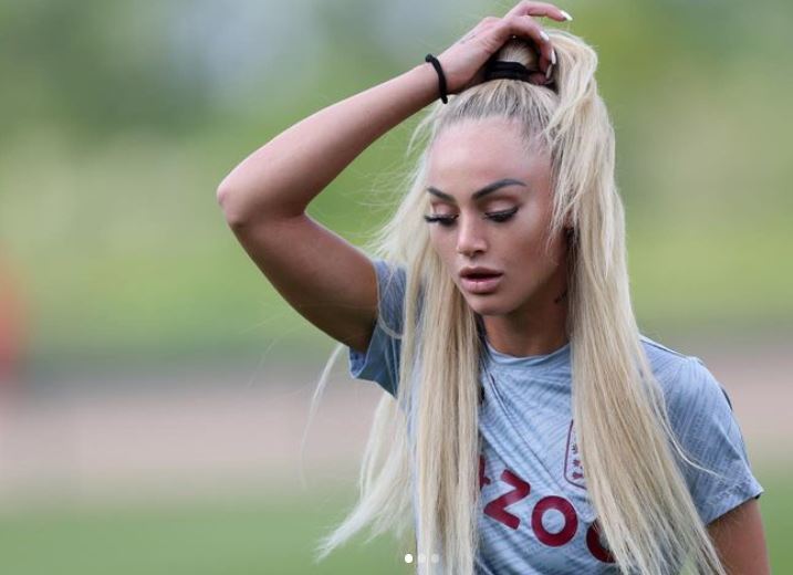 La suiza Alisha Lehmann, que pertenece al West Ham United, 