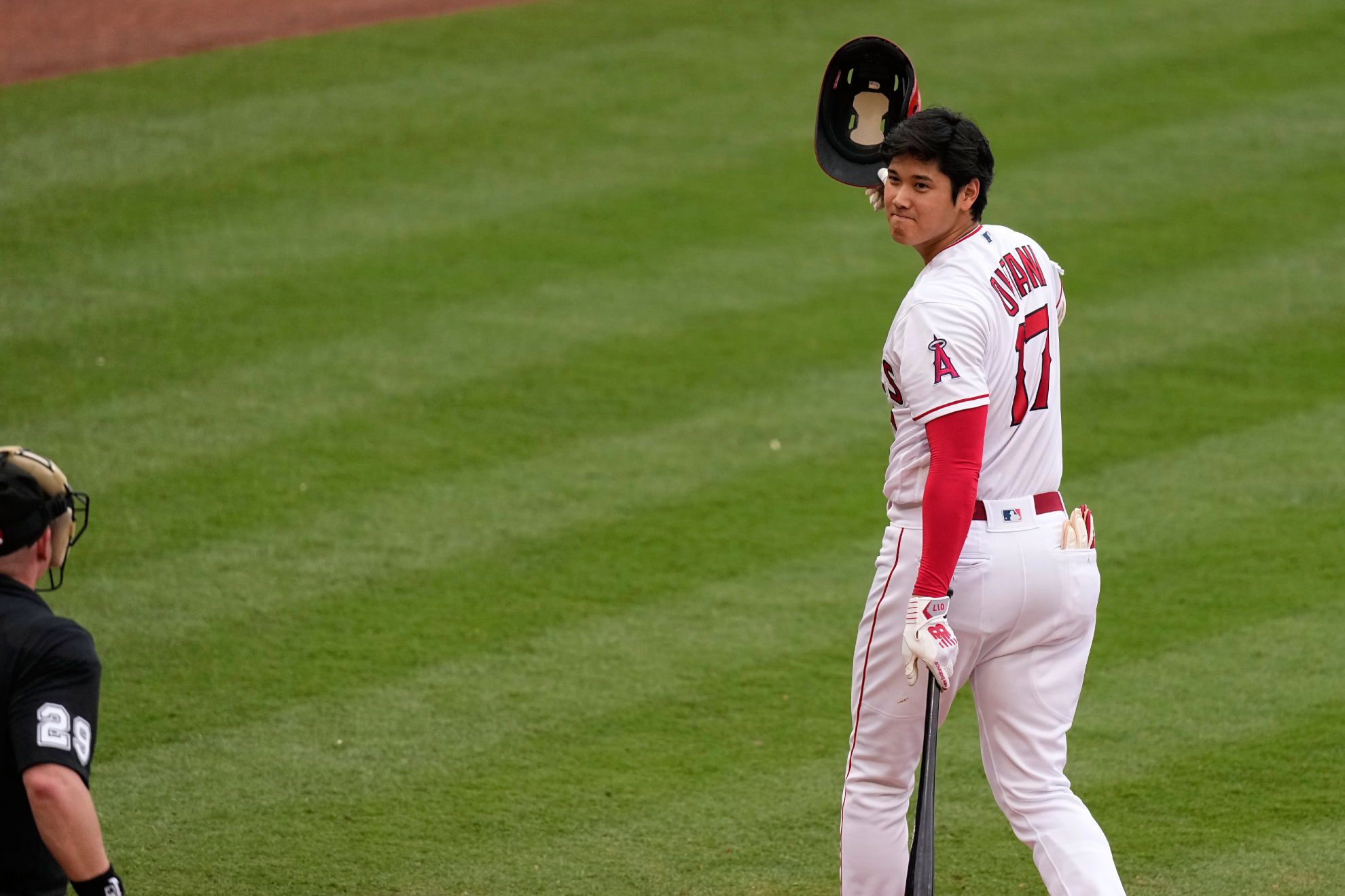 Shohei Ohtani: pitcher's All-Star batting helmet sold for $98,000