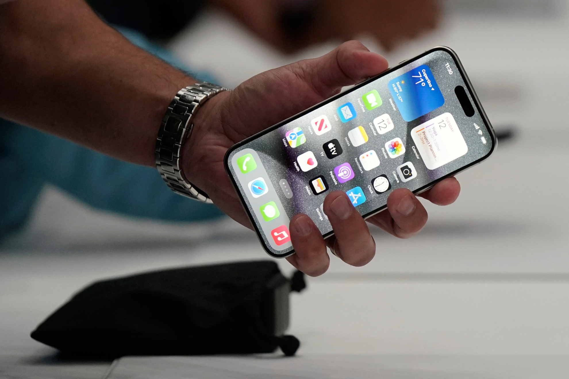 Cuánto cuesta el iPhone 15? Apple presenta sus precios y versiones