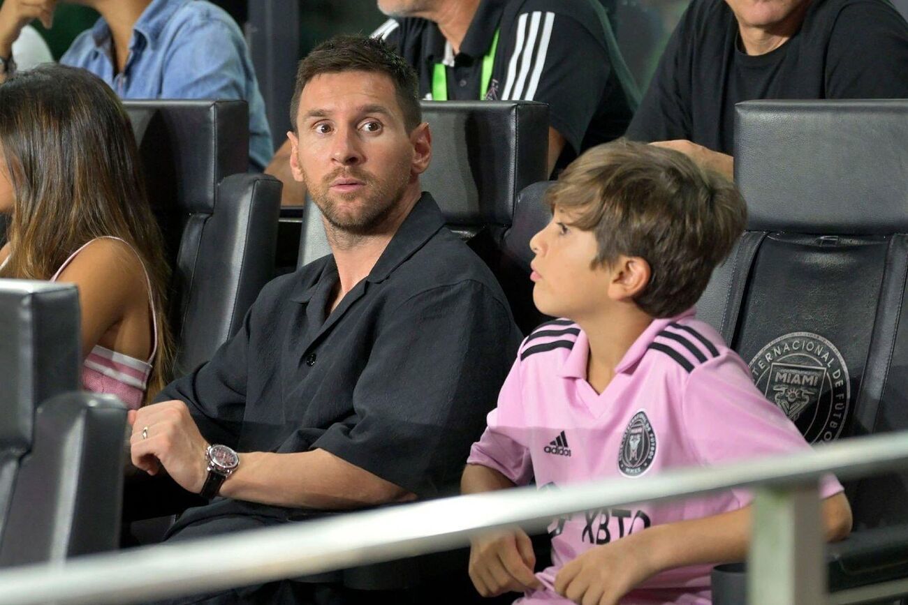 Messi vio el partido junto a su hijo Thiago