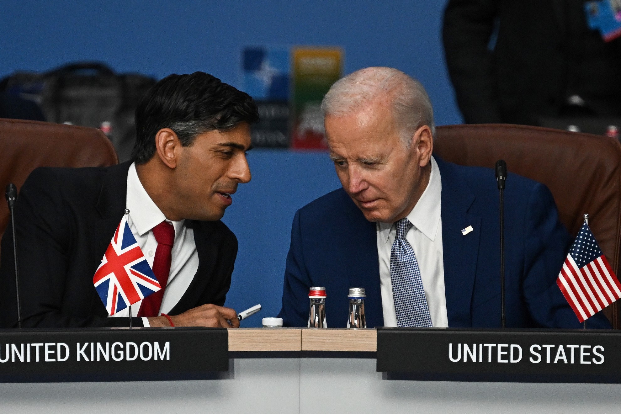 Rishi Sunak y Joe Biden. Lapresse