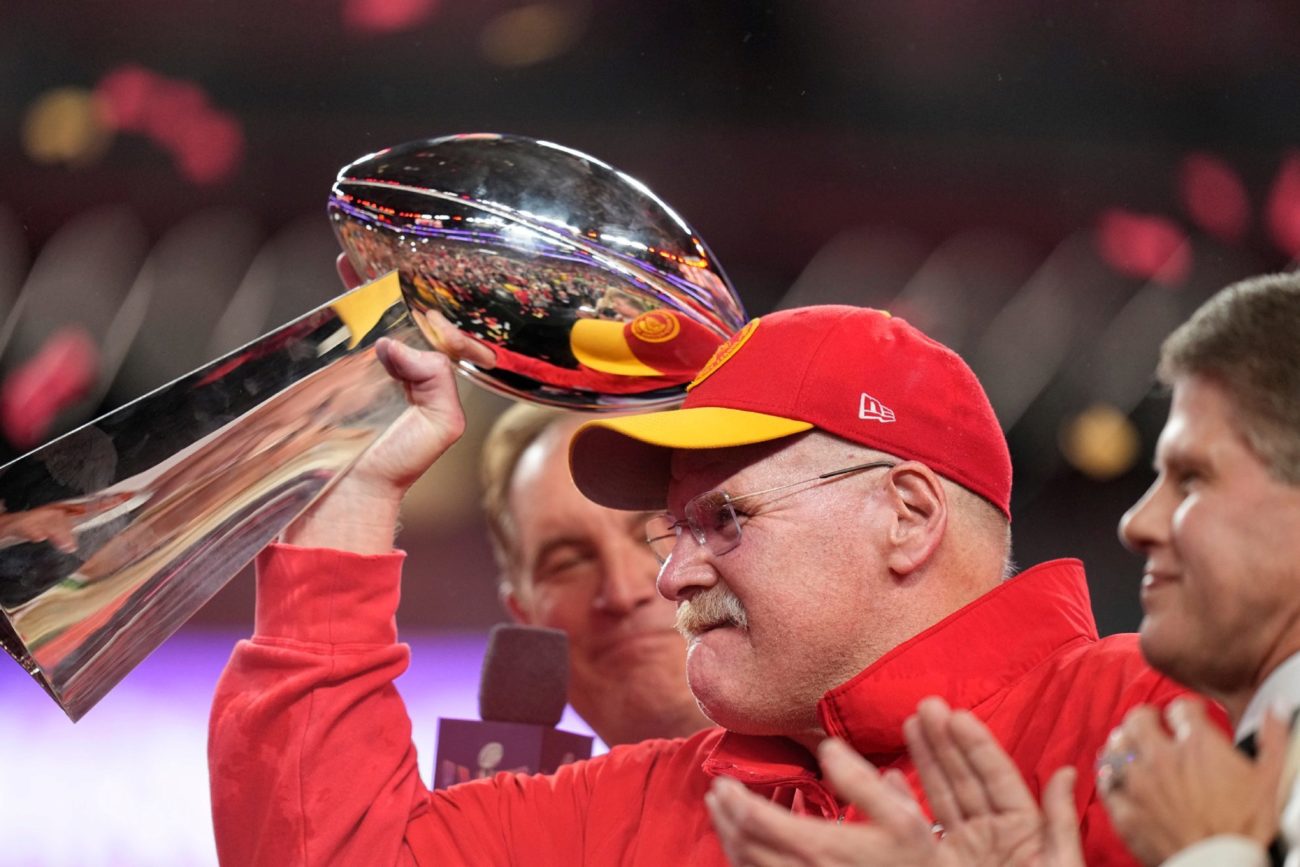 Andy Reid vuelve a levantar el trofeo Vince Lombardi