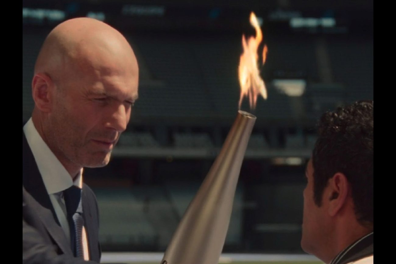 Zinedine Zidane inici la ceremonia, con un recorrido por las calles...