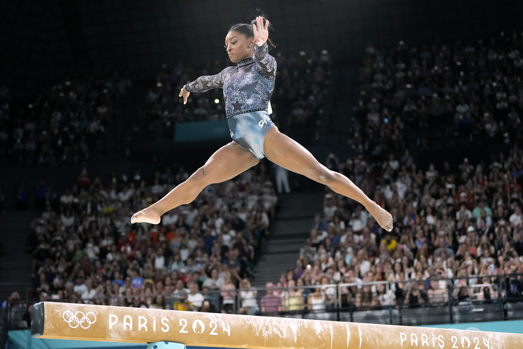 La gimnasta estadounidense encandil al pblico en su primera...