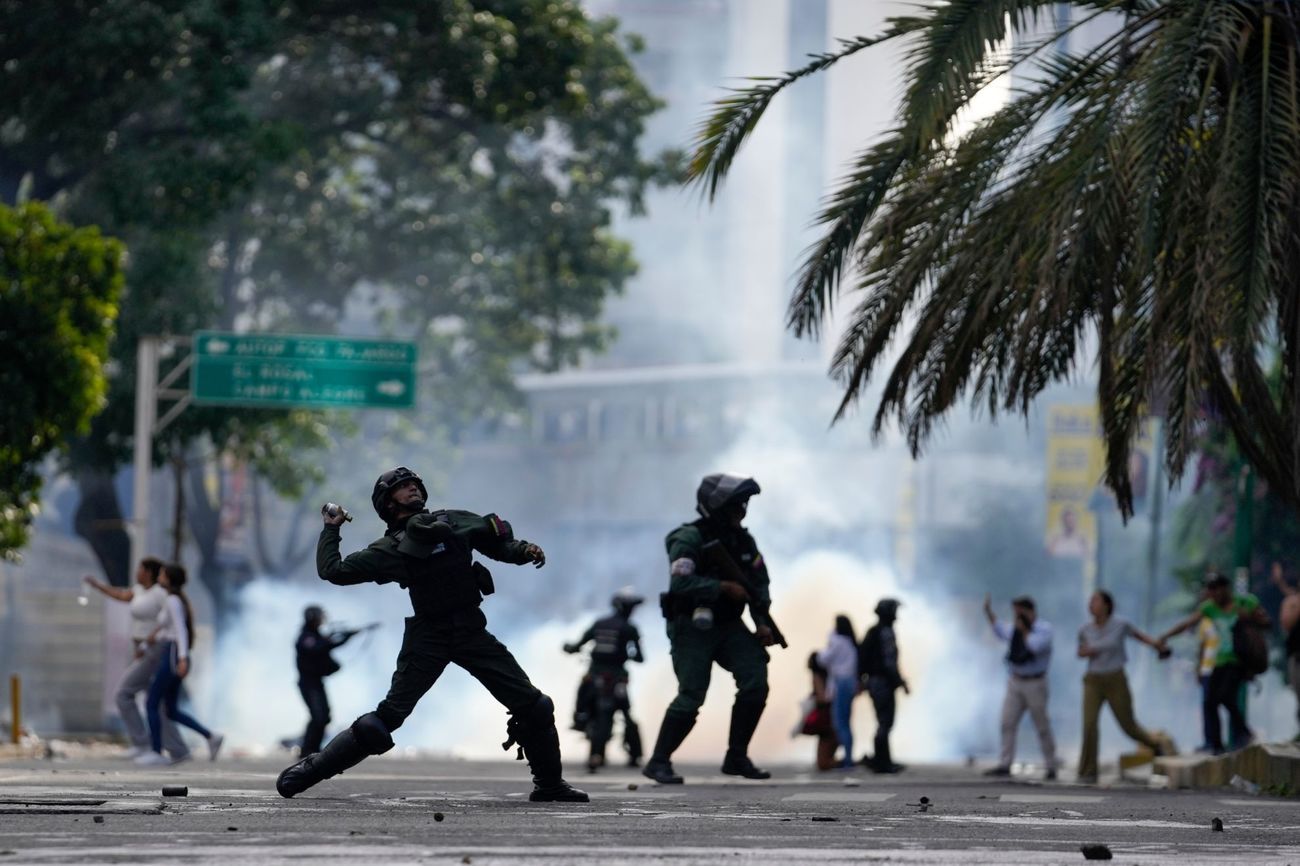 La oposicin al rgimen chavista tom las calles de ciudades como...