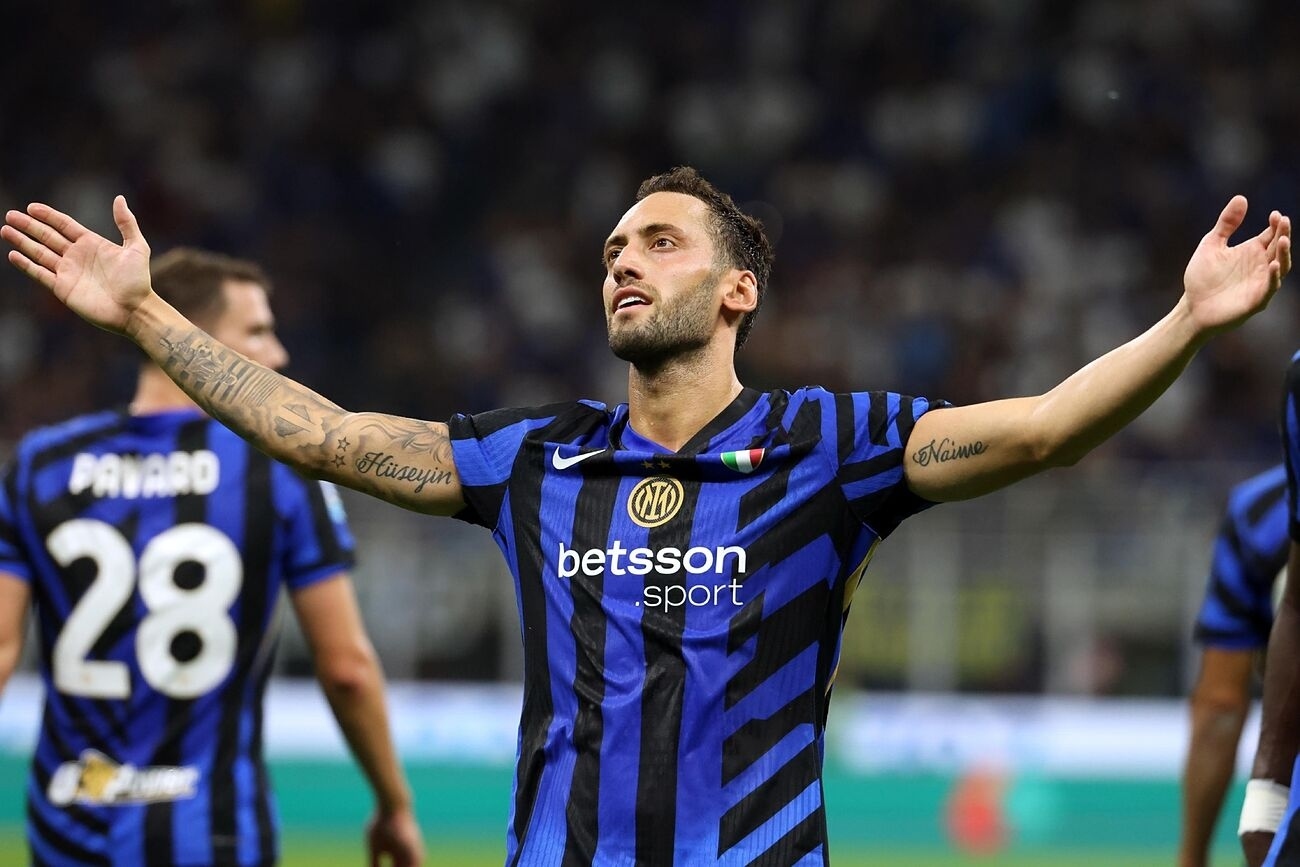 Hakan Calhanoglu (Inter de Miln)