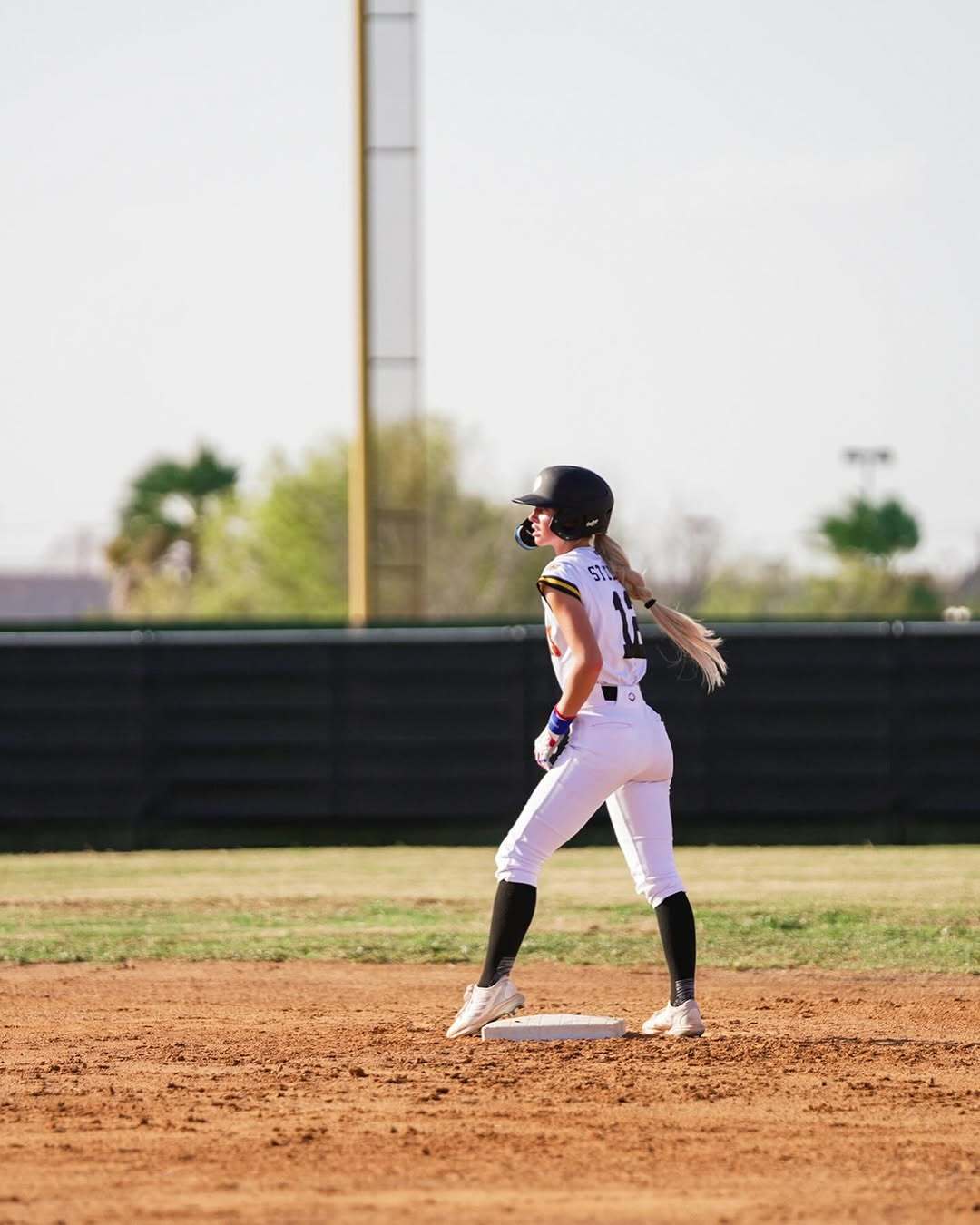 Quin es Brylie St. Clair? La jugadora ms sexy de softbol que...